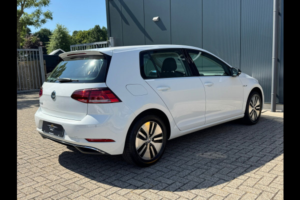 Volkswagen e-Golf E-Golf * Xenon led * Navigatie * PDC v+a *