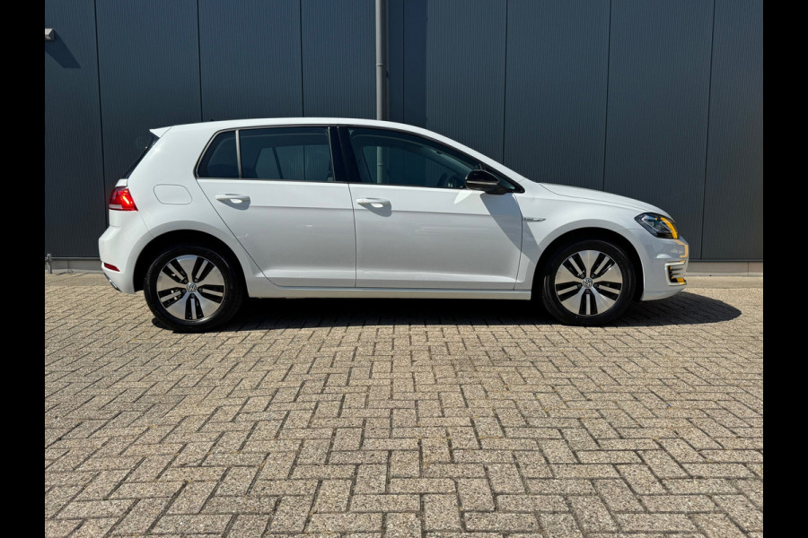Volkswagen e-Golf E-Golf * Xenon led * Navigatie * PDC v+a *