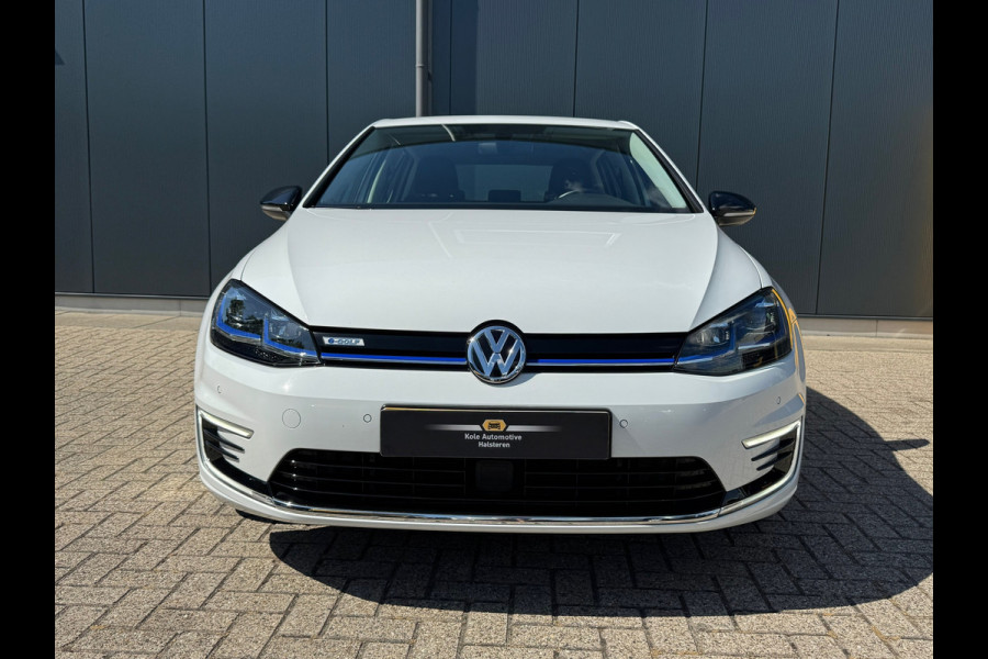 Volkswagen e-Golf E-Golf * Xenon led * Navigatie * PDC v+a *