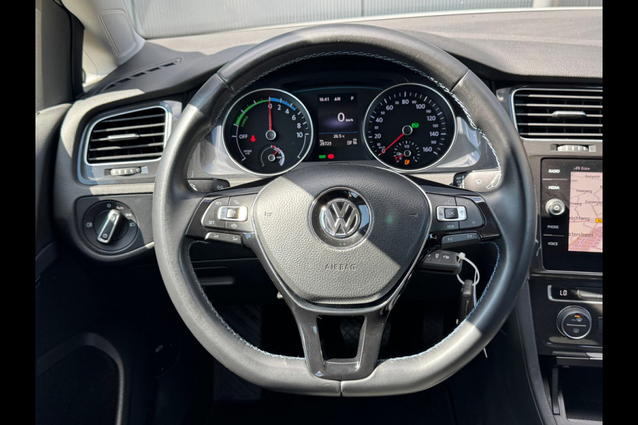Volkswagen e-Golf E-Golf * Xenon led * Navigatie * PDC v+a *