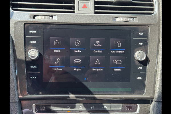 Volkswagen e-Golf E-Golf * Xenon led * Navigatie * PDC v+a *