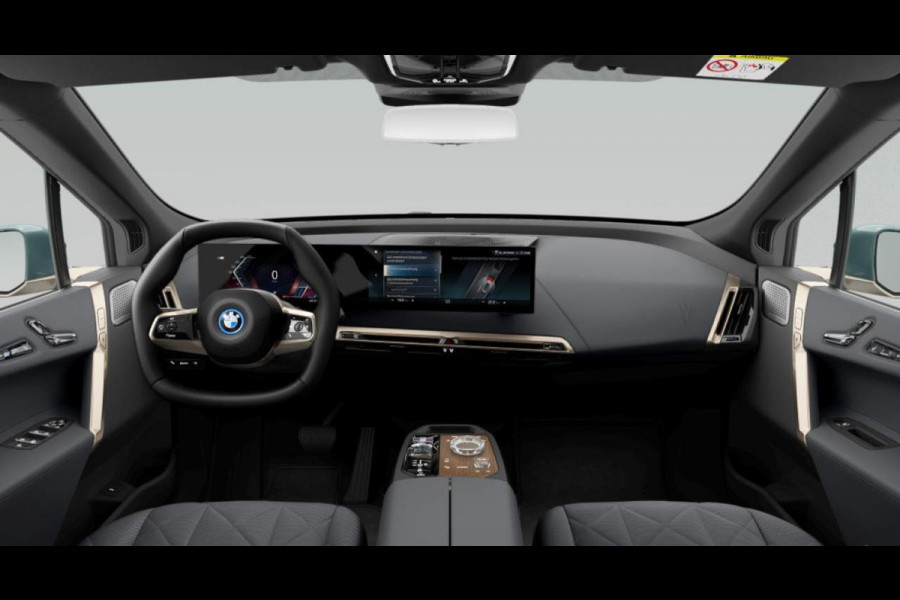 BMW iX M60 - Pano - Bowers & Wilkins - Trekhaak - Stoelventilatie