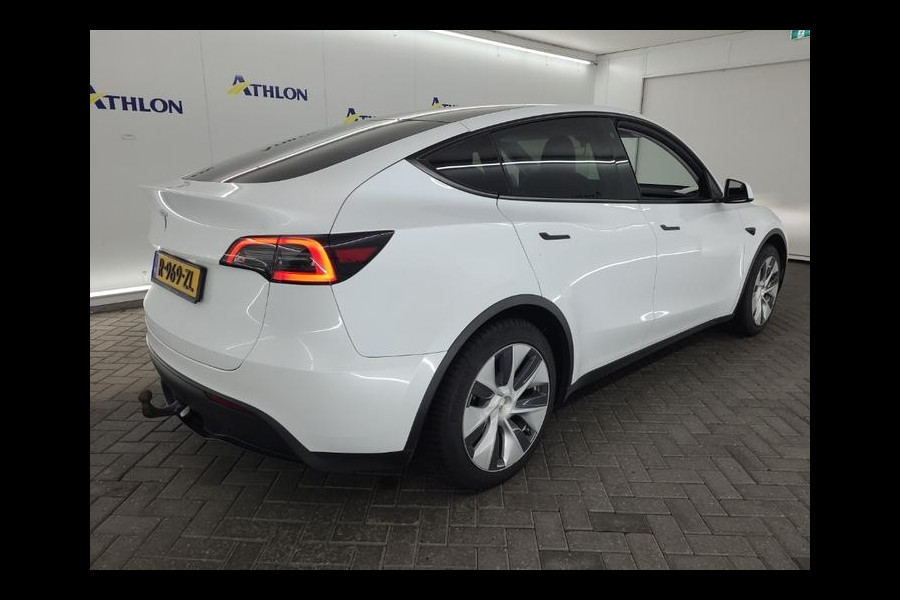 Tesla Model Y Range Plus | Autopilot | Panorama | Trekhaak |