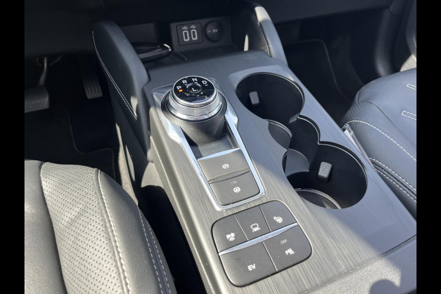 Ford Kuga 2.5 PHEV Vignale 225pk | Panoramadak | Winter Pack | Adaptive Cruise Control | BLIS | Head-up Display | Elek. Kofferklep |