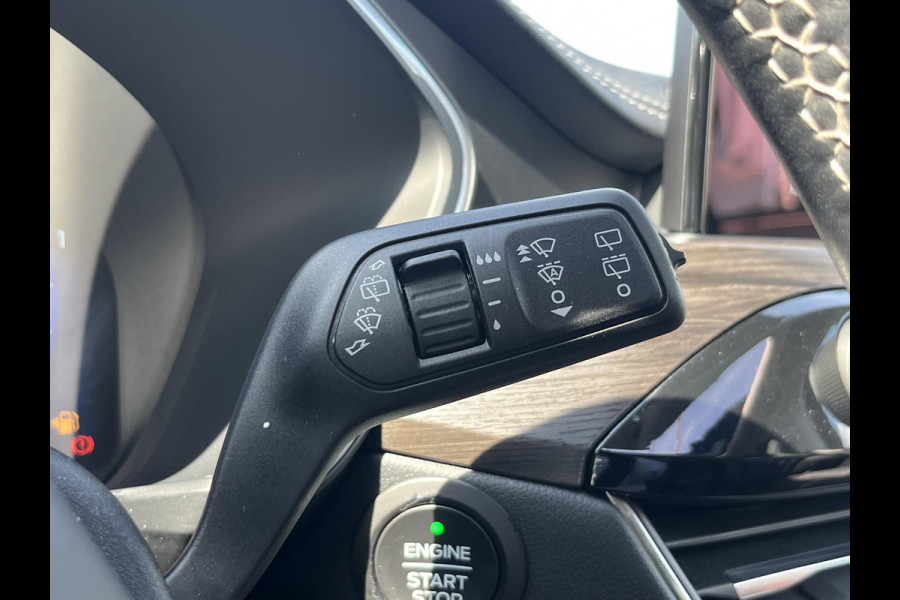 Ford Kuga 2.5 PHEV Vignale 225pk | Panoramadak | Winter Pack | Adaptive Cruise Control | BLIS | Head-up Display | Elek. Kofferklep |