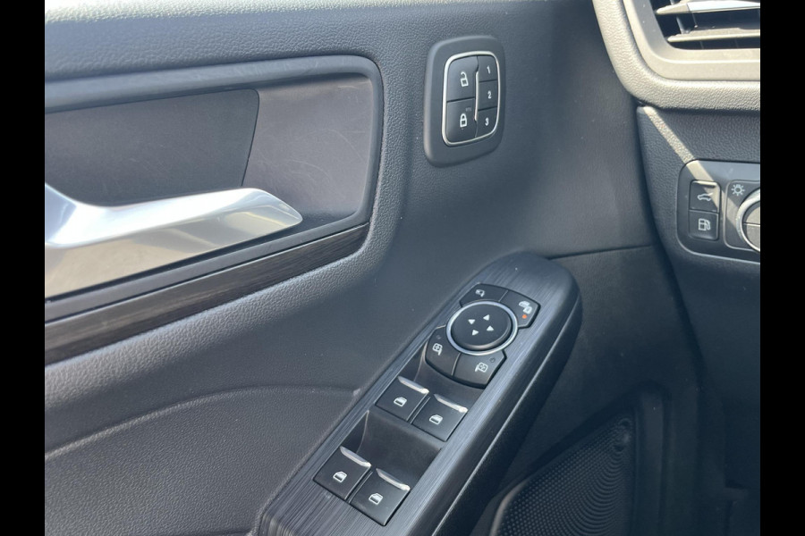 Ford Kuga 2.5 PHEV Vignale 225pk | Panoramadak | Winter Pack | Adaptive Cruise Control | BLIS | Head-up Display | Elek. Kofferklep |