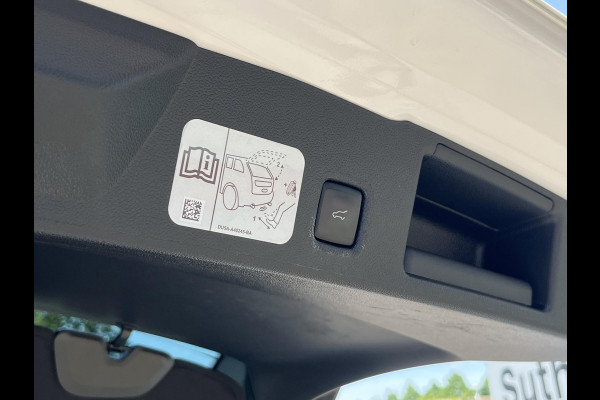 Ford Kuga 2.5 PHEV Vignale 225pk | Panoramadak | Winter Pack | Adaptive Cruise Control | BLIS | Head-up Display | Elek. Kofferklep |
