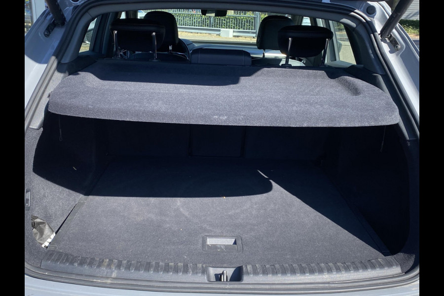 Audi Q4 e-tron 50 quattro Advanced edition 77 kWh MEMORY SEAT | ELEK. TREKHAAK | LEDER