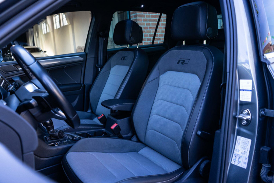 Volkswagen Tiguan 2.0 TSI 4Motion R-Line Pano / Trekhaak / Camera