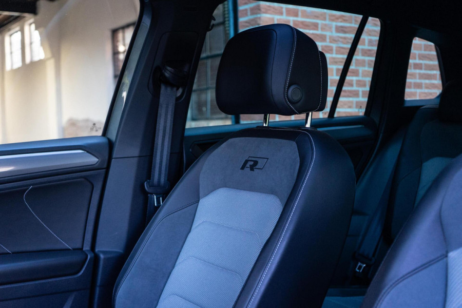 Volkswagen Tiguan 2.0 TSI 4Motion R-Line Pano / Trekhaak / Camera