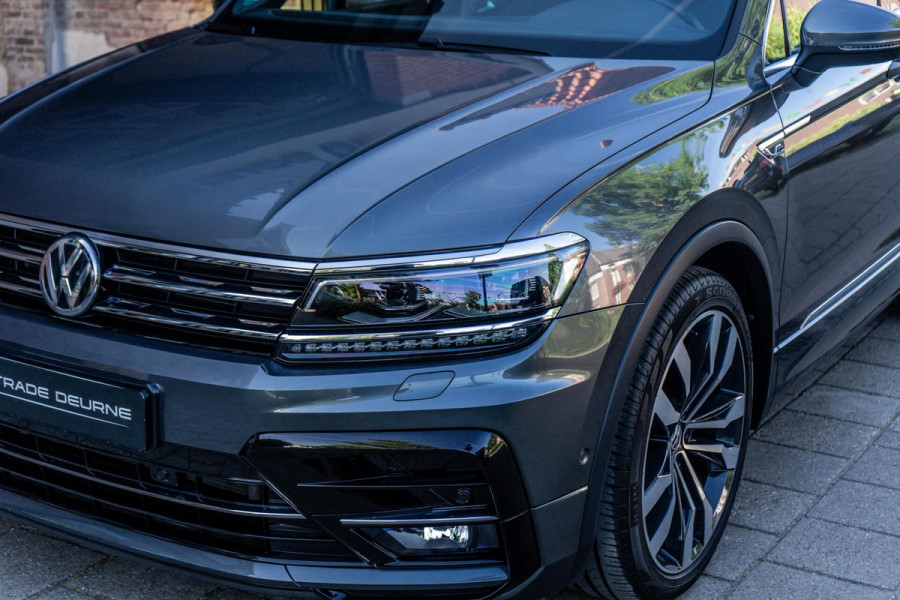 Volkswagen Tiguan 2.0 TSI 4Motion R-Line Pano / Trekhaak / Camera