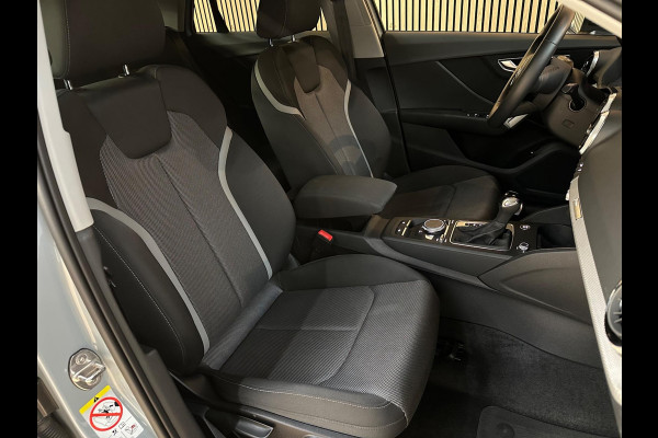 Audi Q2 35 TFSI S Line Edition 150PK - Carplay - Climate