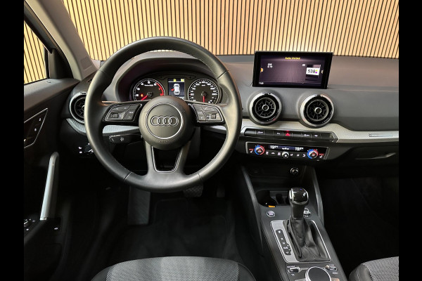 Audi Q2 35 TFSI S Line Edition 150PK - Carplay - Climate