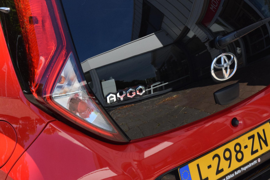 Toyota Aygo 1.0 VVT-i x-joy cabrio|carplay|als nieuw
