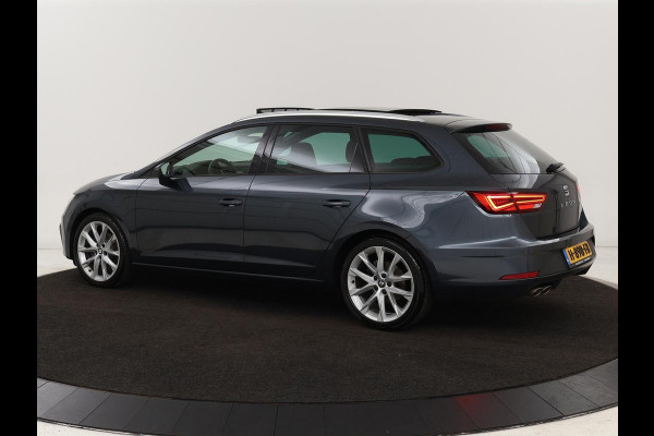 Seat Leon 1.5 TSI FR Business Intens | Panoramadak | Full LED | Sfeerverlichting | Caplay | Navigatie | Sportstoelen | Keyless | Climate control