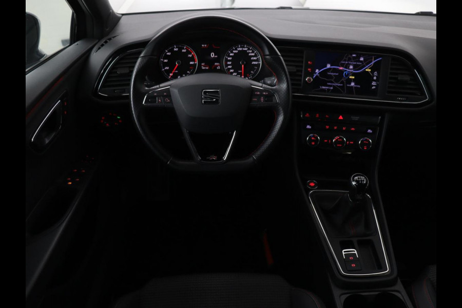 Seat Leon 1.5 TSI FR Business Intens | Panoramadak | Full LED | Sfeerverlichting | Caplay | Navigatie | Sportstoelen | Keyless | Climate control