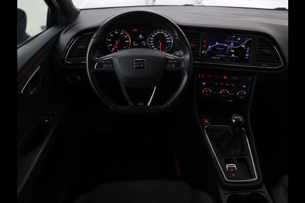 Seat Leon 1.5 TSI FR Business Intens | Panoramadak | Full LED | Sfeerverlichting | Caplay | Navigatie | Sportstoelen | Keyless | Climate control
