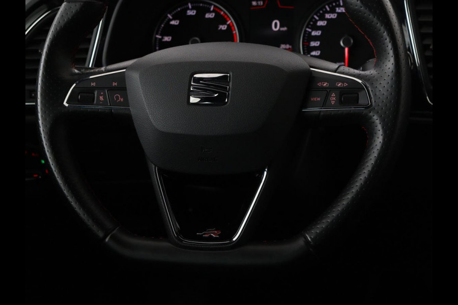 Seat Leon 1.5 TSI FR Business Intens | Panoramadak | Full LED | Sfeerverlichting | Caplay | Navigatie | Sportstoelen | Keyless | Climate control