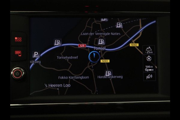 Seat Leon 1.5 TSI FR Business Intens | Panoramadak | Full LED | Sfeerverlichting | Caplay | Navigatie | Sportstoelen | Keyless | Climate control