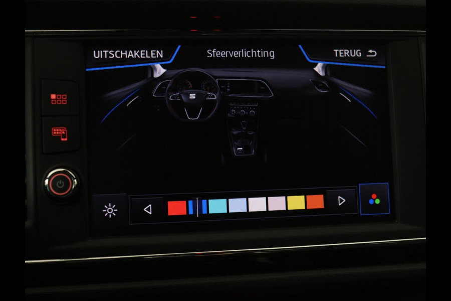 Seat Leon 1.5 TSI FR Business Intens | Panoramadak | Full LED | Sfeerverlichting | Caplay | Navigatie | Sportstoelen | Keyless | Climate control
