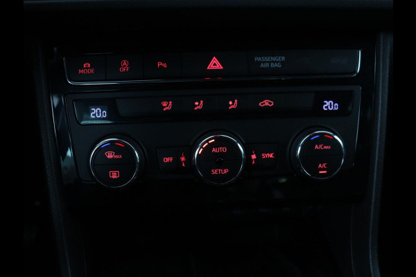 Seat Leon 1.5 TSI FR Business Intens | Panoramadak | Full LED | Sfeerverlichting | Caplay | Navigatie | Sportstoelen | Keyless | Climate control