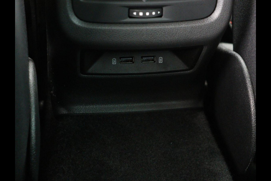 Seat Leon 1.5 TSI FR Business Intens | Panoramadak | Full LED | Sfeerverlichting | Caplay | Navigatie | Sportstoelen | Keyless | Climate control