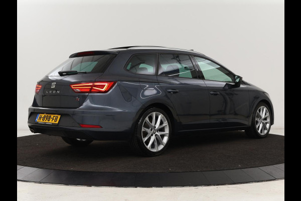 Seat Leon 1.5 TSI FR Business Intens | Panoramadak | Full LED | Sfeerverlichting | Caplay | Navigatie | Sportstoelen | Keyless | Climate control