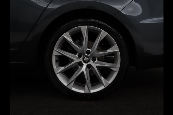 Seat Leon 1.5 TSI FR Business Intens | Panoramadak | Full LED | Sfeerverlichting | Caplay | Navigatie | Sportstoelen | Keyless | Climate control