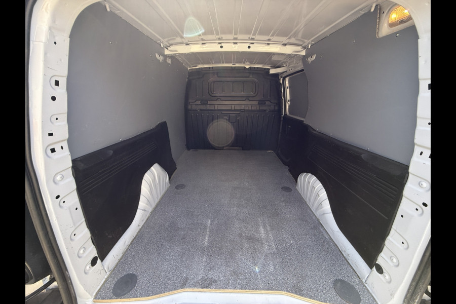 Opel Combo 1.5D 102PK EURO6 L2H1 Standaard Navigatie systeem/cruise control/app Connect