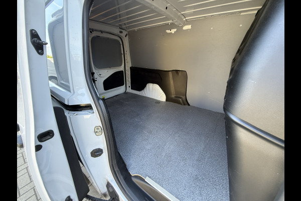 Opel Combo 1.5D 102PK EURO6 L2H1 Standaard Navigatie systeem/cruise control/app Connect