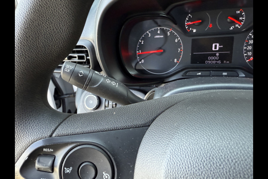 Opel Combo 1.5D 102PK EURO6 L2H1 Standaard Navigatie systeem/cruise control/app Connect