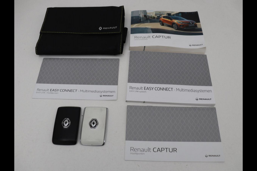 Renault Captur 1.3 TCe Edition One | 154pk | Automaat | Trekhaak | Camera | Half leder | Carplay | BOSE Sound | Full LED | Navigatie | Climate control
