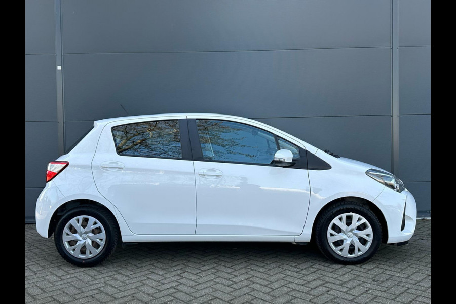Toyota Yaris 1.0 VVT-i Aspiration 1STE EIGEN | CARPLAY | CAMERA | BTW