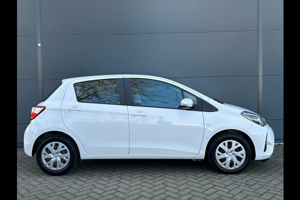 Toyota Yaris 1.0 VVT-i Aspiration 1STE EIGEN | CARPLAY | CAMERA | BTW
