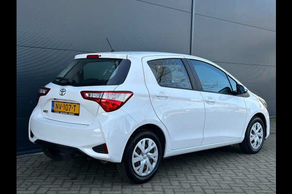 Toyota Yaris 1.0 VVT-i Aspiration 1STE EIGEN | CARPLAY | CAMERA | BTW