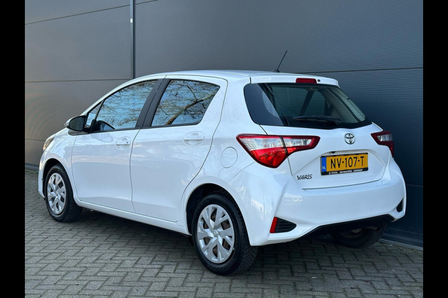 Toyota Yaris 1.0 VVT-i Aspiration 1STE EIGEN | CARPLAY | CAMERA | BTW