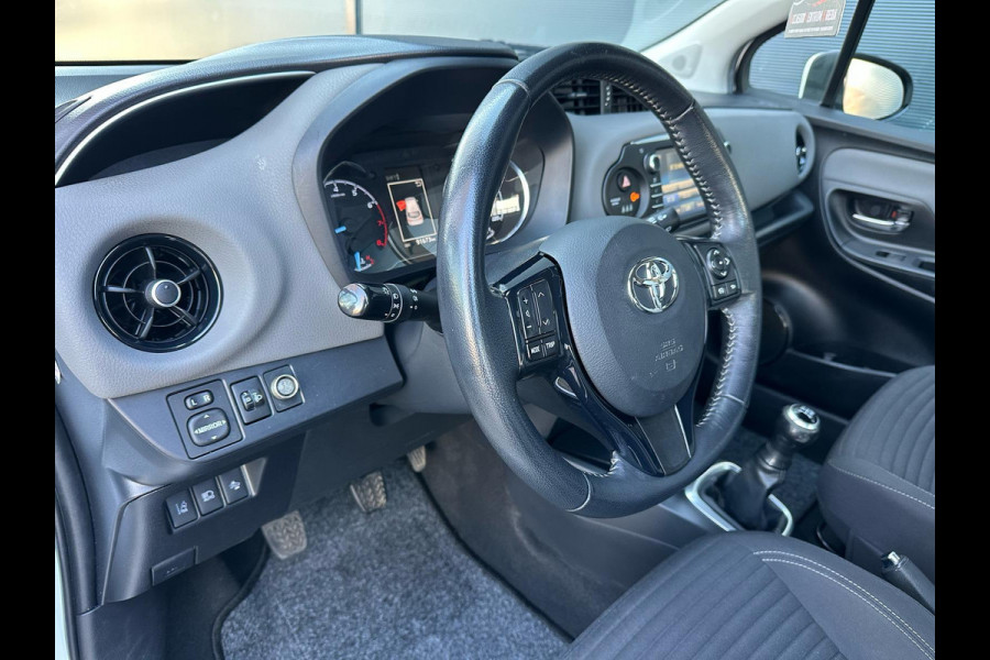 Toyota Yaris 1.0 VVT-i Aspiration 1STE EIGEN | CARPLAY | CAMERA | BTW