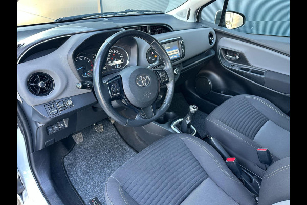 Toyota Yaris 1.0 VVT-i Aspiration 1STE EIGEN | CARPLAY | CAMERA | BTW