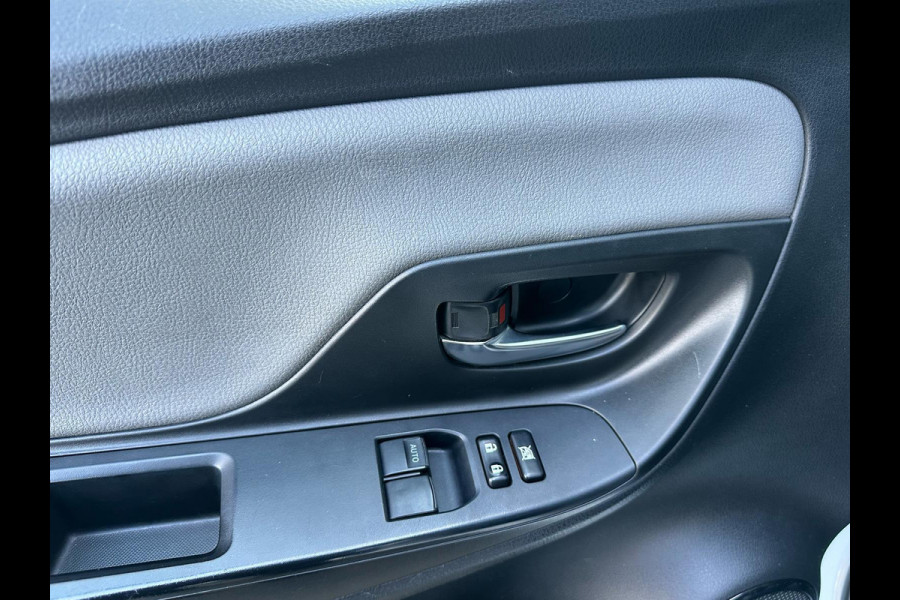Toyota Yaris 1.0 VVT-i Aspiration 1STE EIGEN | CARPLAY | CAMERA | BTW