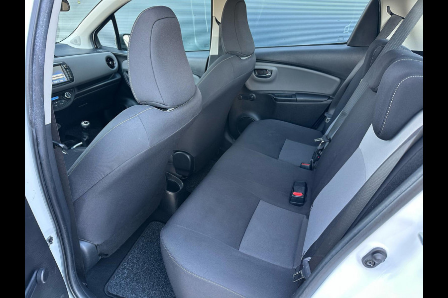Toyota Yaris 1.0 VVT-i Aspiration 1STE EIGEN | CARPLAY | CAMERA | BTW
