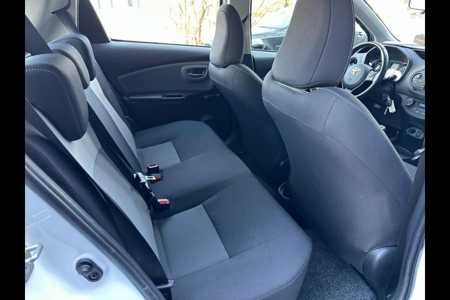 Toyota Yaris 1.0 VVT-i Aspiration 1STE EIGEN | CARPLAY | CAMERA | BTW