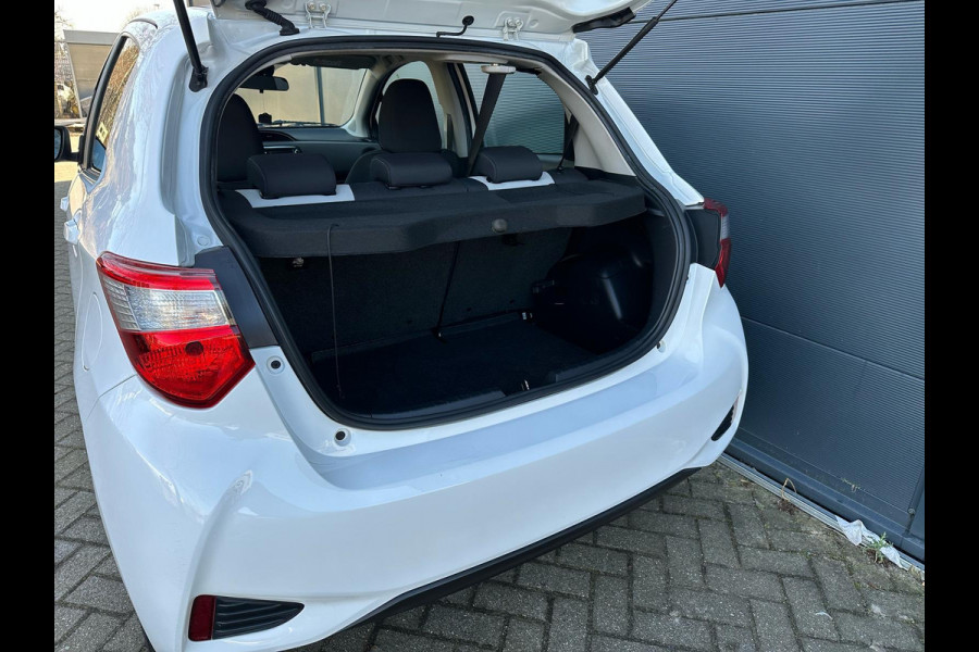 Toyota Yaris 1.0 VVT-i Aspiration 1STE EIGEN | CARPLAY | CAMERA | BTW