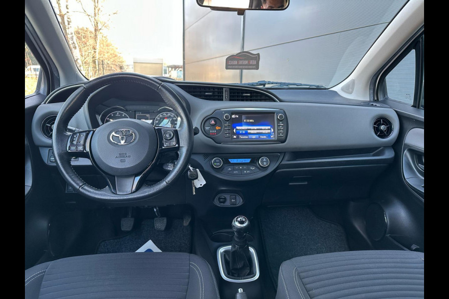 Toyota Yaris 1.0 VVT-i Aspiration 1STE EIGEN | CARPLAY | CAMERA | BTW