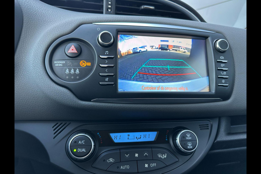 Toyota Yaris 1.0 VVT-i Aspiration 1STE EIGEN | CARPLAY | CAMERA | BTW