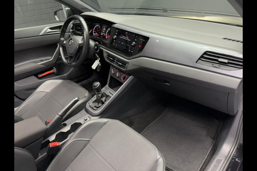 Volkswagen Polo 1.0 TSI R-LINE | PANO | CARPLAY | HALF LEDER | BTW | NWE APK