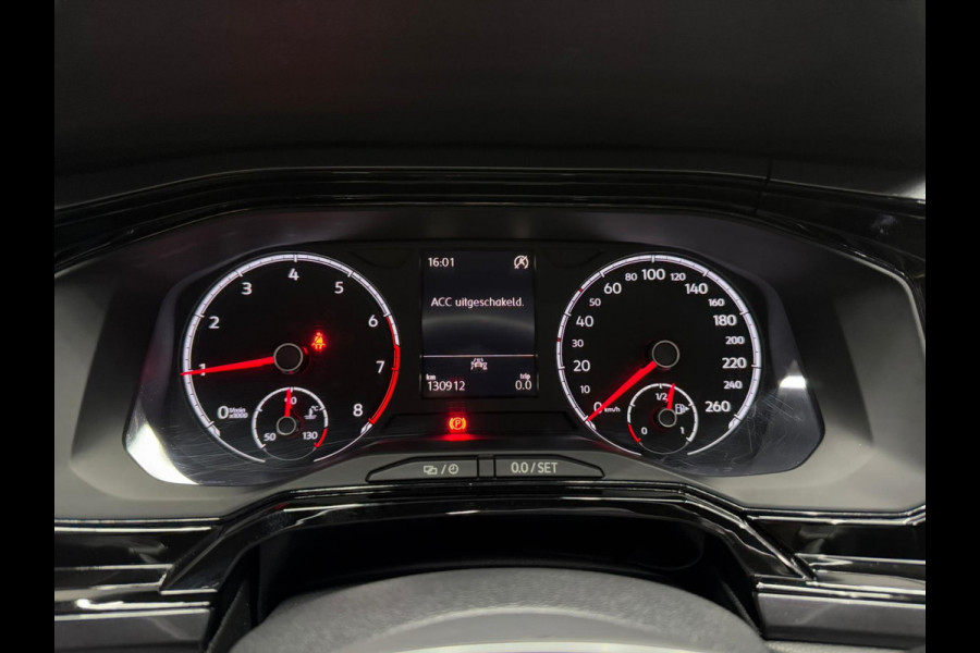 Volkswagen Polo 1.0 TSI R-LINE | PANO | CARPLAY | HALF LEDER | BTW | NWE APK