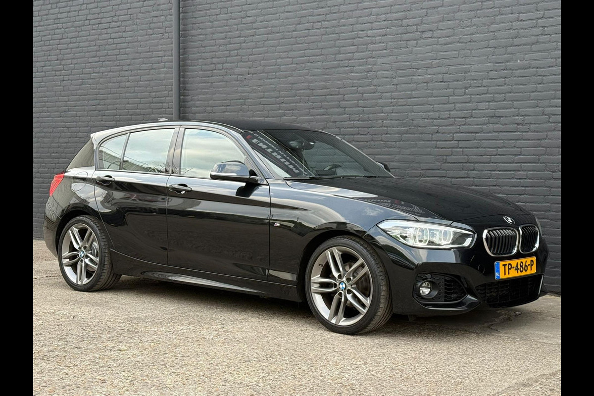 BMW 1-serie 118i M SPORT Executive NAVI | PDC | CRUISE | LEDER | NWE APK | BTW BMW 1-serie 118i M SPORT Executive NAVI | PDC | CRUISE | LEDER | NWE APK | BTW