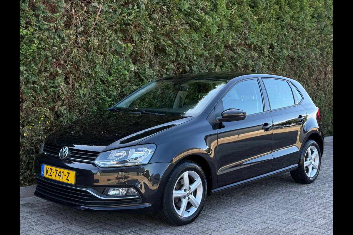 Volkswagen Polo 1.4 TDI CarPlay EURO 6 Navigatie Camera Volkswagen Polo 1.4 TDI CarPlay EURO 6 Navigatie Camera