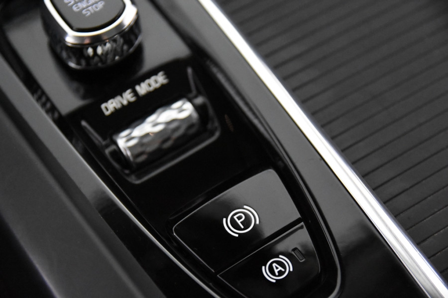 Volvo XC60 2.0 Recharge T6 AWD Inscription *1ste Eigenaar*Panoramadak*