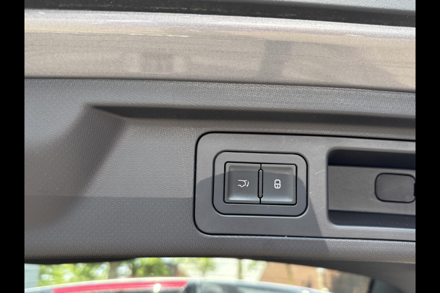 BYD ATTO 3 Design COMPLETE AUTO | RIJKLAAR INCL. FABR. GARANTIE T/M 2029 | AANDRIJFLIJN EN ACCU ZELFS T/M 2031